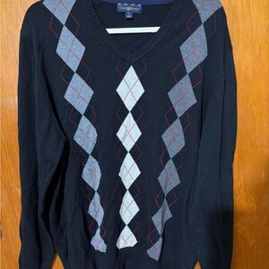 Club Room Navy V-Neck Argyle Sweater with Gray and White Diamonds
